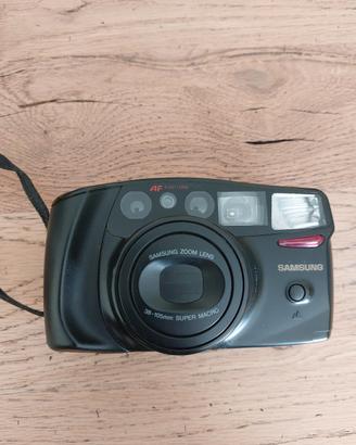 Fotocamera SAMSUNG AF zoom 1050 in buono stato