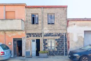 CASA INDIPENDENTE A NURACHI