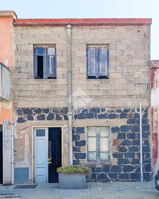 CASA INDIPENDENTE A NURACHI