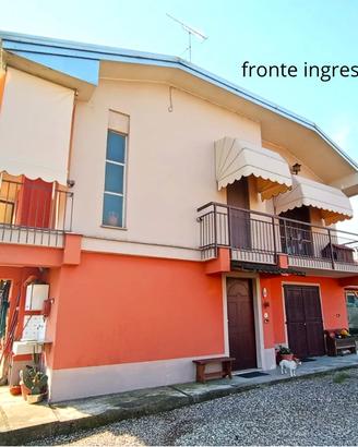 VILLA con giardino di 1000 mq
