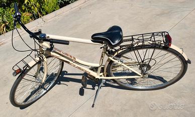 bicicletta Graziella con marce e portapacchi 