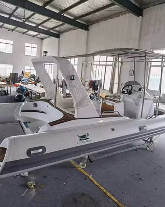 Gommone 7,80m -Pari al Nuovo- Senza Motore