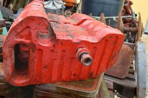 Zavorre trattore belarus