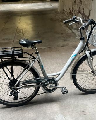 Bicicletta unisex elettrica