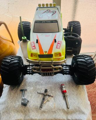 Monster Truck 1:8   motore a scoppio, + accessori.