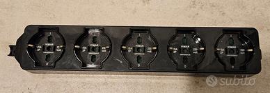 Multipresa Vimar Nera a 5 prese universali