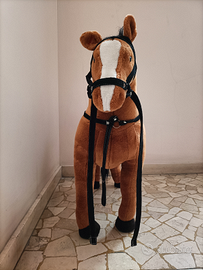 Cavallo di peluche