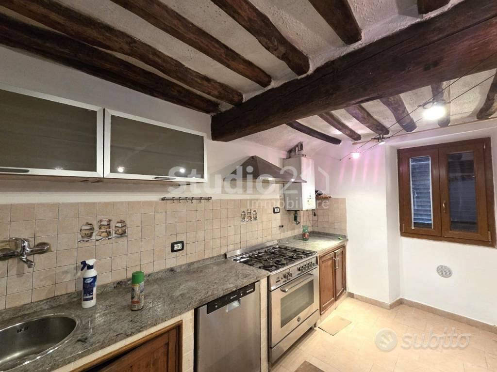 Appartamento di 90 m² con 4 locali a Figline e Inc - Vista 2