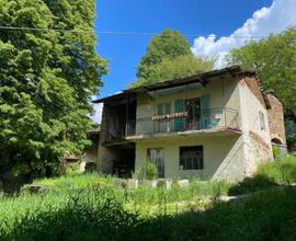 Casa off-grid in montagna