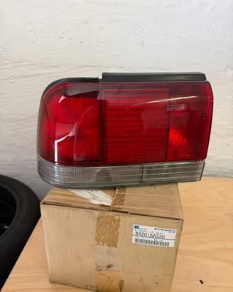 Fanale posteriore sx SUBARU LEGACY