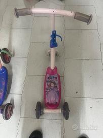 Bici e monopattini bimbe