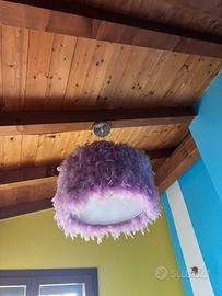 Lampadario lilla con Piume