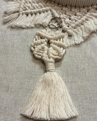 Portachiavi in macramé
