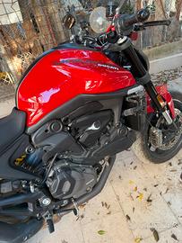 Ducati monster