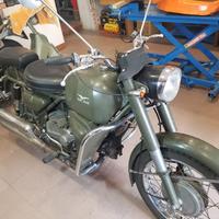 Moto Guzzi Falcone 1975 targa oro
