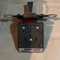 portatarga yamaha r6 con frecce