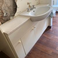 Gratis sanitari e mobiletto bagno