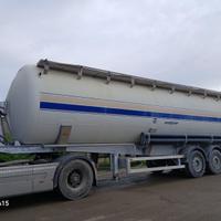 Semirimorchio cisterna polvrulenti
