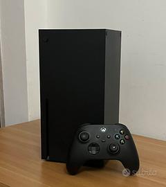 XBOX SERIE X (appena pulita)