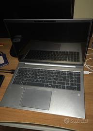 HP EliteBook 865 G11 AMD Ryzen 7 8840U 2.8K