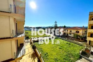 Appartamento di 85 m² con 3 locali e posto auto a 