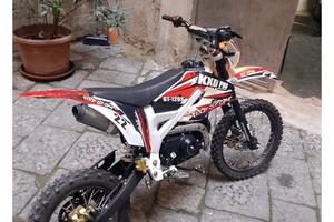 Motocicletta Lam KXD Pro GT-125S