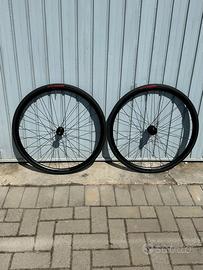 Ruote cerchi dt swiss r470 disc