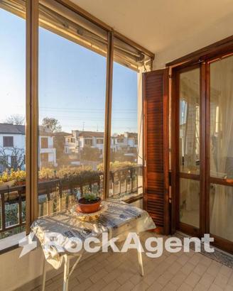 AMPIO TRILOCALE CON CUCINA ABITABILE E TERRAZZO