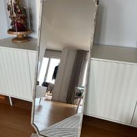 Specchio con cornice in ferro battuto antichizzato