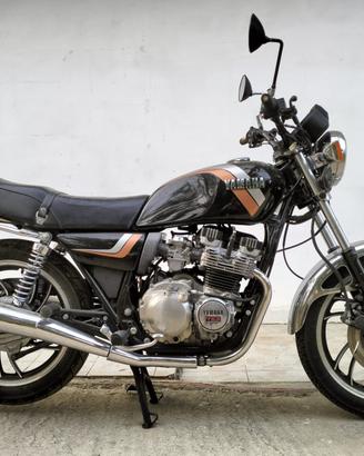 Yamaha 400 xj (4V7)