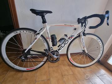 Bici KUOTA kharma race +POLAR SENSORI