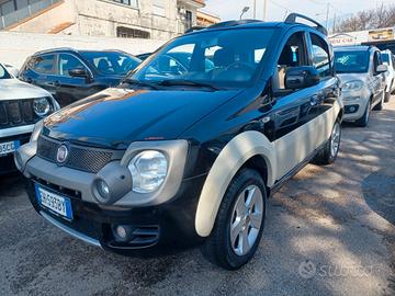 Fiat Panda 1.3 MJT 4x4 Cross CON ELD ANNO 2011