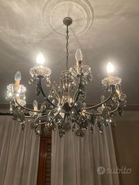 Lampadario con gocce di cristallo