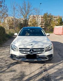 Mercedes-Benz E 220 d 4MATIC All-Terrain FULL OPT