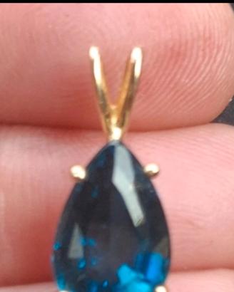 1.96 grammi oro 14k e topazio blu ciondolo 