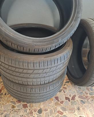 285 35 22 hankook