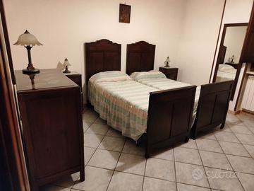 Cameretta arte povera anni 40 legno massello.