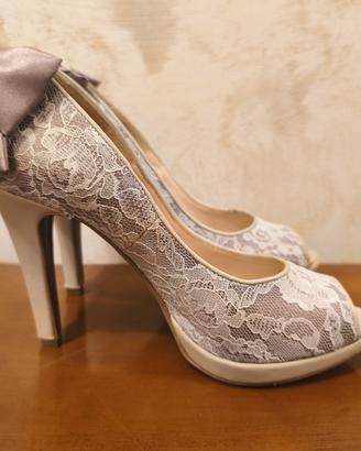 scarpe tacco con fiocco