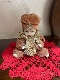 Bambolo di porcellana