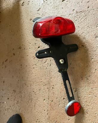 Faro stop Triumph