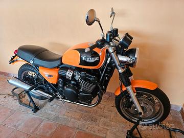Triumph Thunderbird 900cc del 2004