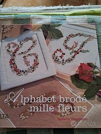 Libro ricamo