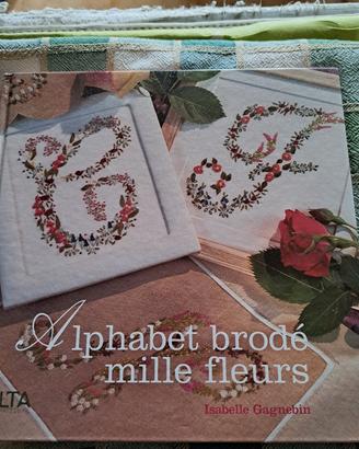 Libro ricamo