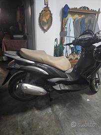 Scooter Beverly  125 