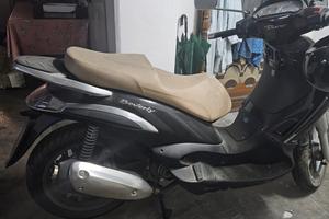 Scooter Beverly  125 