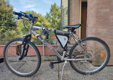 Mountain bike 26