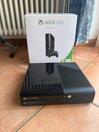 Xbox 360 + 2 Controller + Hard Disk