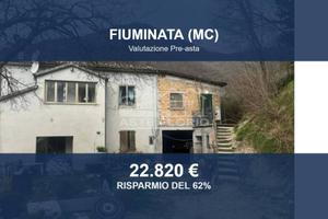 Immobile in asta di 189 m² con più di 5 locali a F