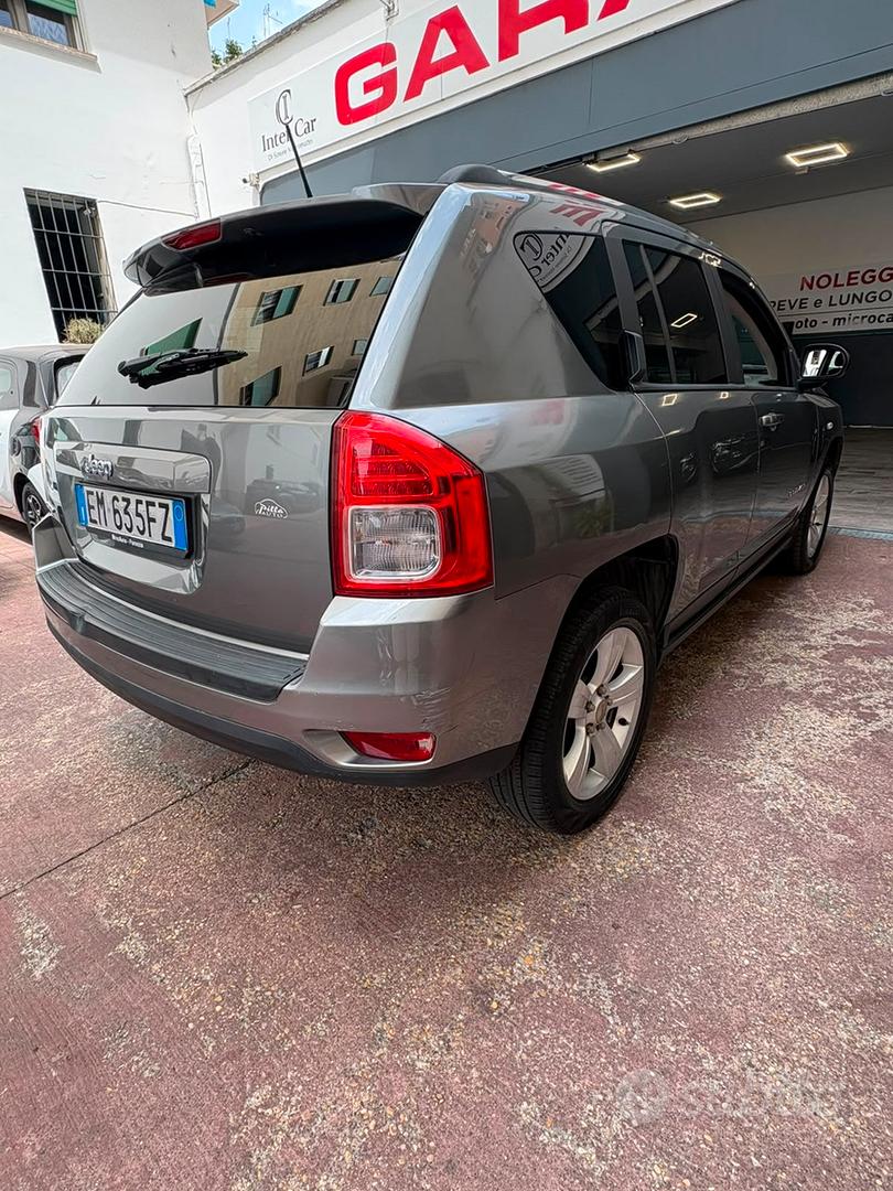 Jeep Compass 2013 photo 2