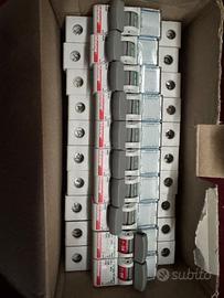 INTERRUTTORE SEZIONATORE F71N/16N